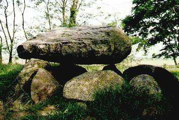 H&uuml;nengrab bei K&ouml;rbelitz